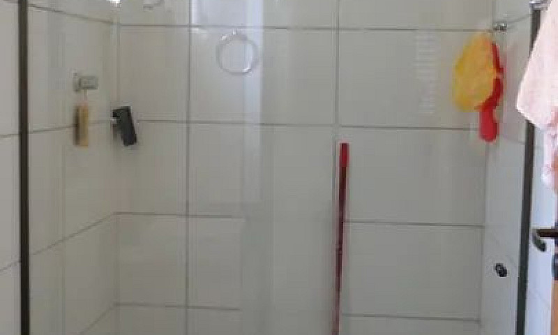 Vende-Se Casa Em Dou...