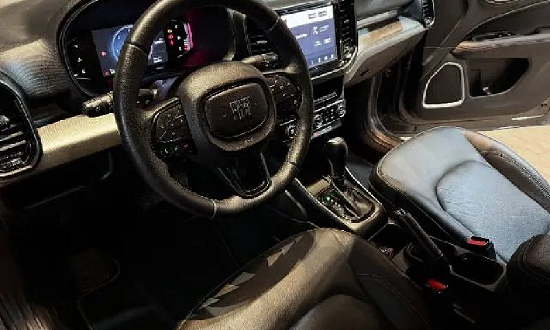 Fiat Toro Volcano 2....