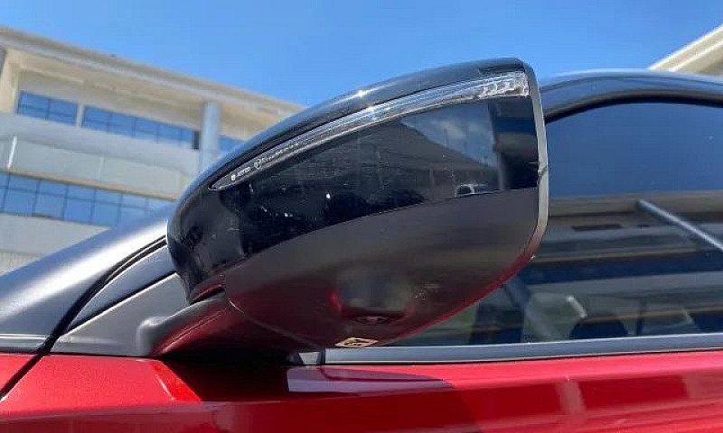 Nissan Kicks Exclusi...