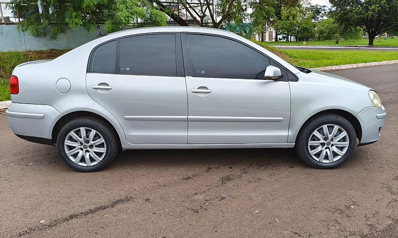 Volkswagen Polo Seda...