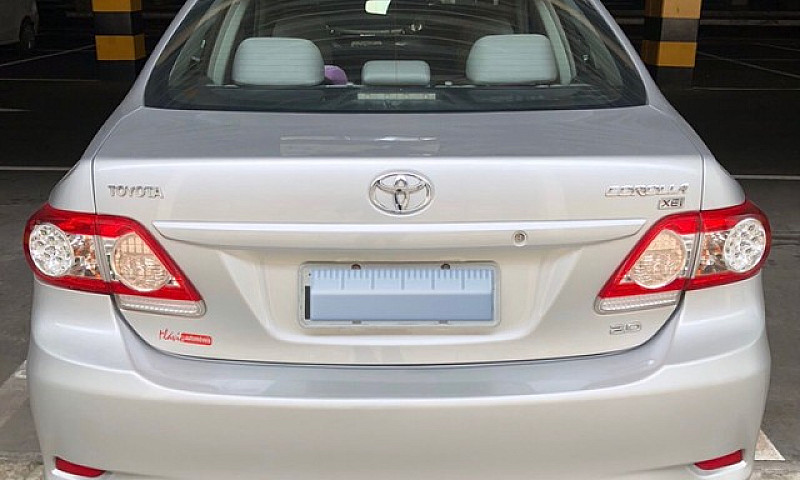 Toyota Corolla Xei 2...