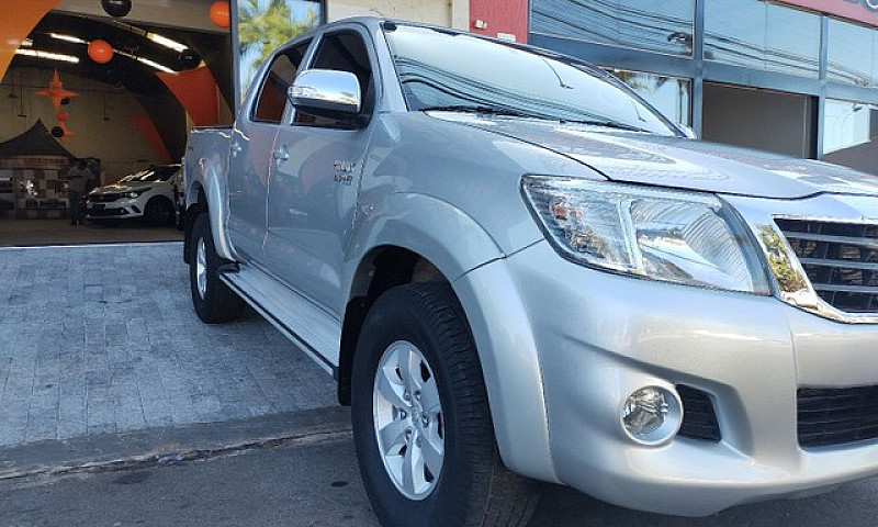 Hilux Srv 2013 4X4 F...