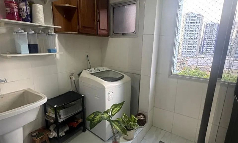 Apto. Cond. Cap Ferr...