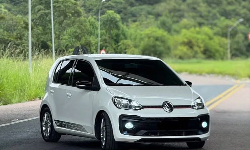 Volkswagen Up! Conne...