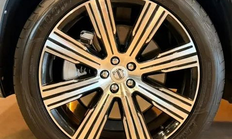 Volvo Xc-90 Xc 90 T-...