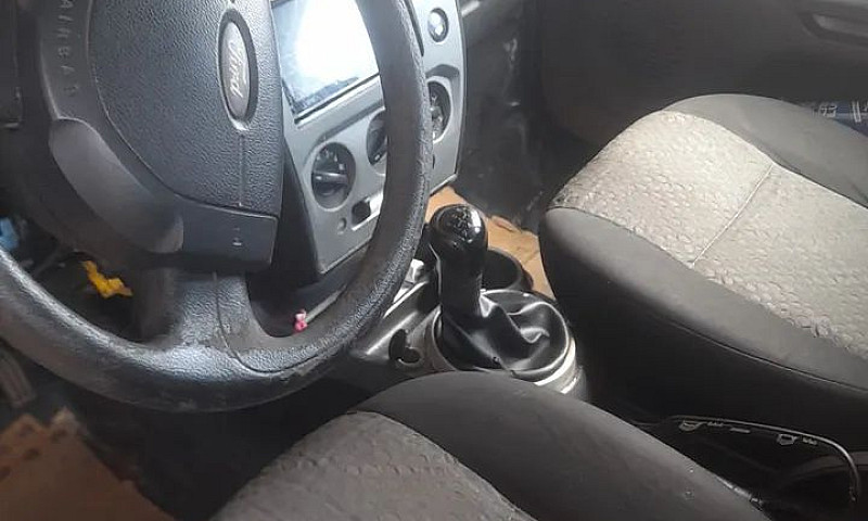 Ford Fiesta 1.6 8V F...