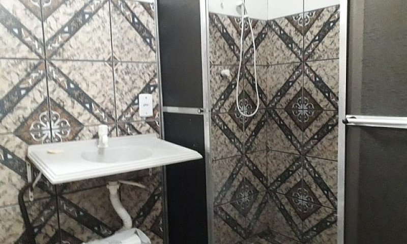 Canoas - Casa Padrão...