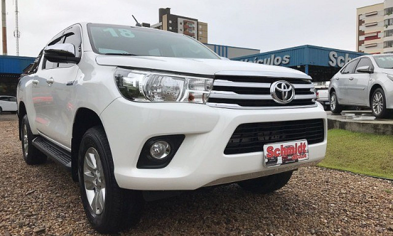 Hilux Cd Srv 2018 4X...