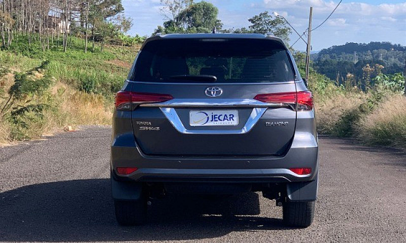 Hilux Sw4 Diamond 4X...