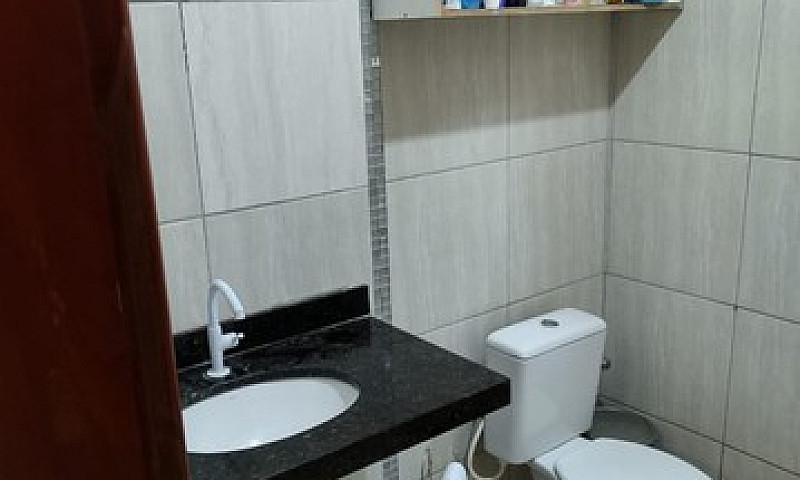 Sobrado À Venda...