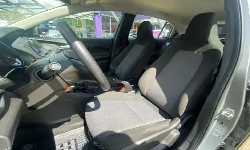 Chevrolet Onix Sedan...