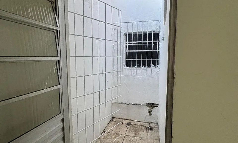 ? Aluga-Se Kitnet - ...