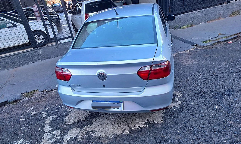Volkswagen Voyage 1....
