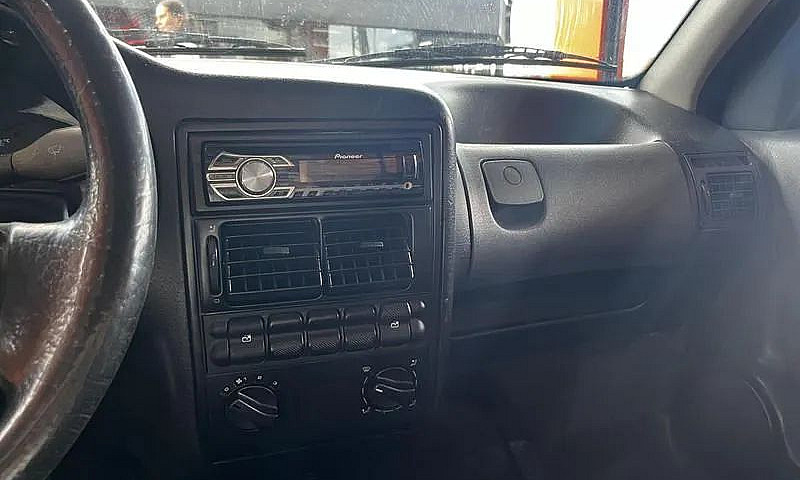 Volkswagen Grand Sav...