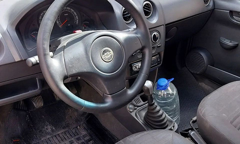 Chevrolet Prisma Sed...