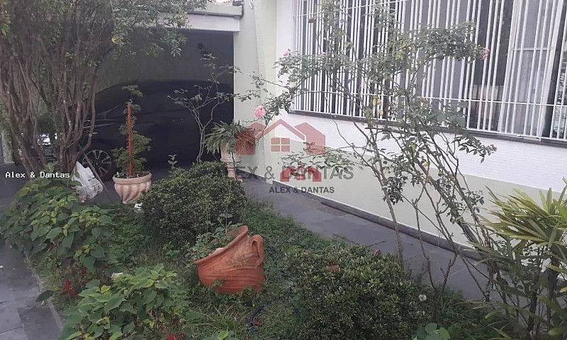 Casa Com 3 Dormitóri...