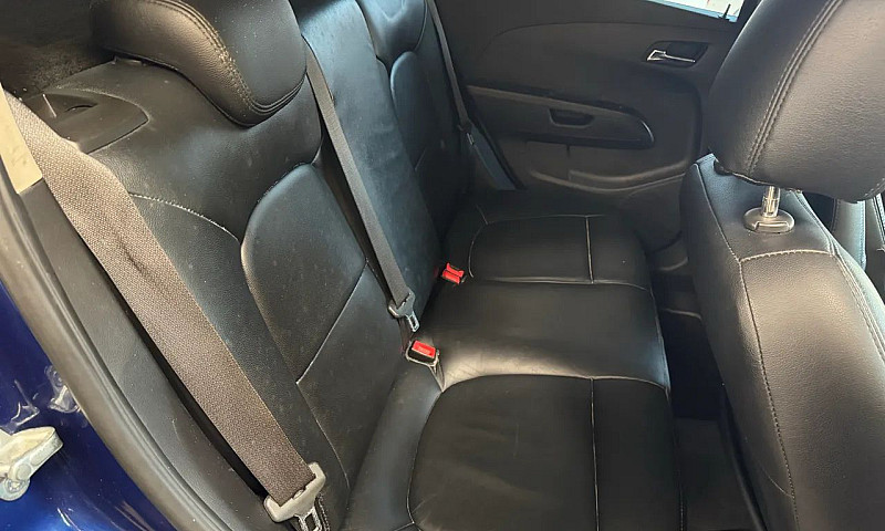 Chevrolet Sonic Hb L...