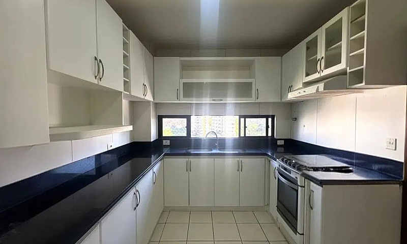 Apartamento Em Tirol...
