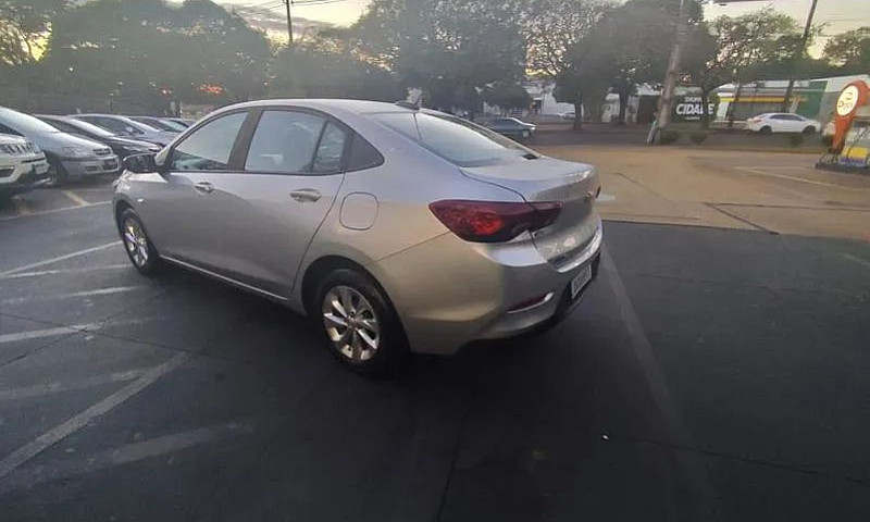 Chevrolet Onix Plus ...