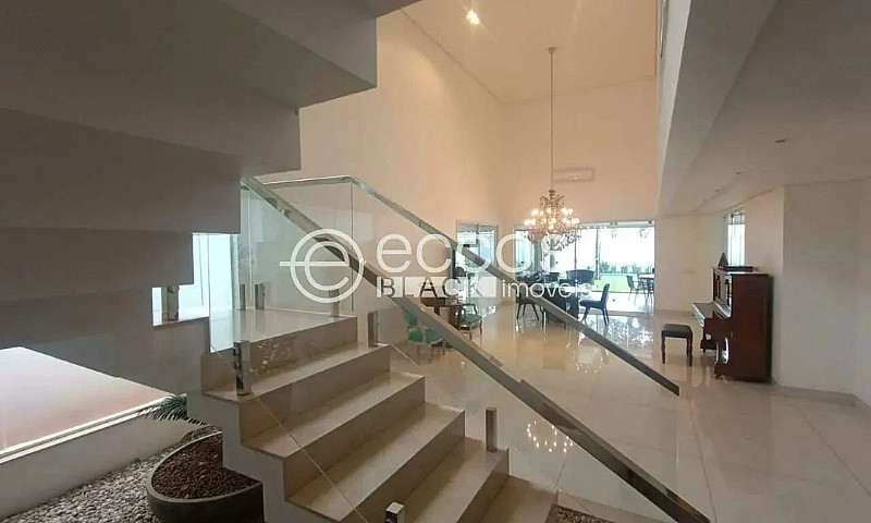 Casa Em Condomínio P...