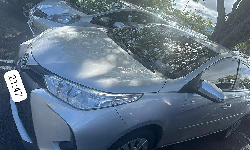 Toyota Yaris Xl Seda...