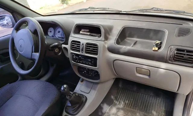 Renault Clio Hi-Flex...