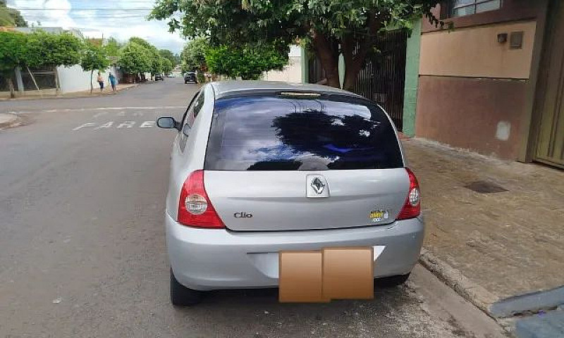 Renault Clio Hi-Flex...