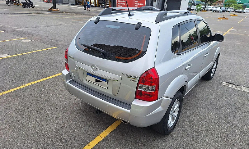 Hyundai Tucson 2.0 1...