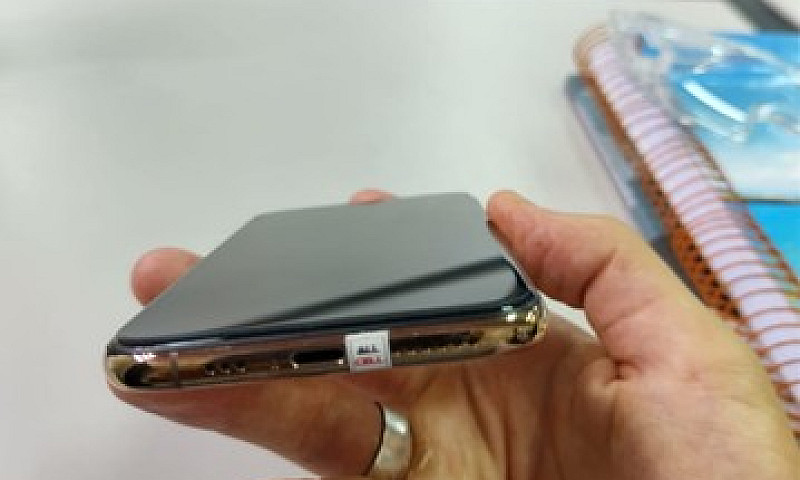 Iphone Xs Dourado 64...