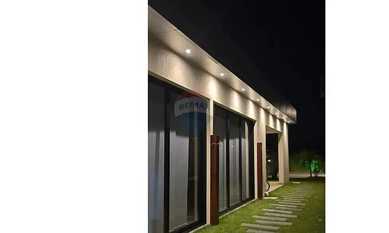 Casa Á Venda No Cond...