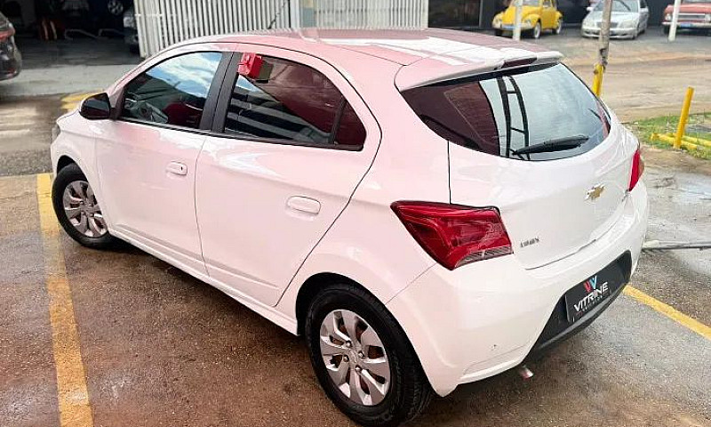 Chevrolet Onix Hatch...