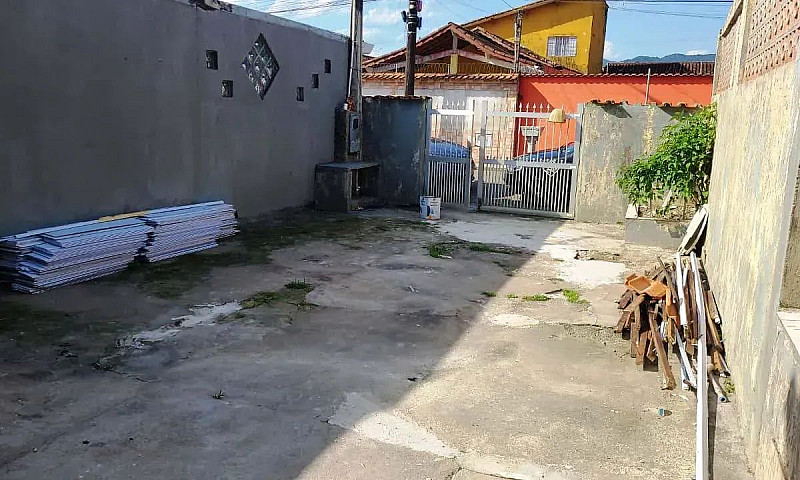 Casa Com 1 Dormitóri...