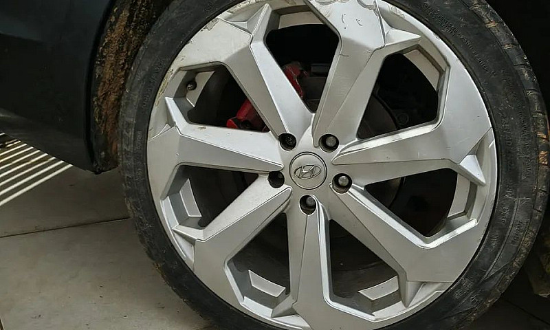 Hyundai Azera 3.0 V6...