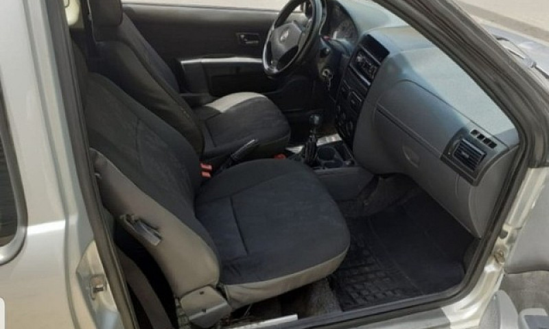 Vendo Strada 1.4 Par...