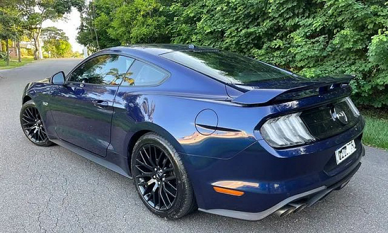 Mustang Gt Premium 5...