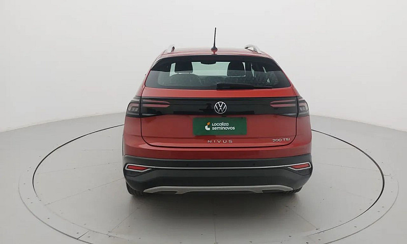 Volkswagen Nivus Hig...