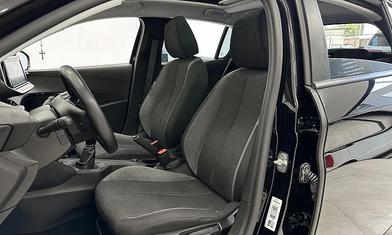 Peugeot 208 Style 1....