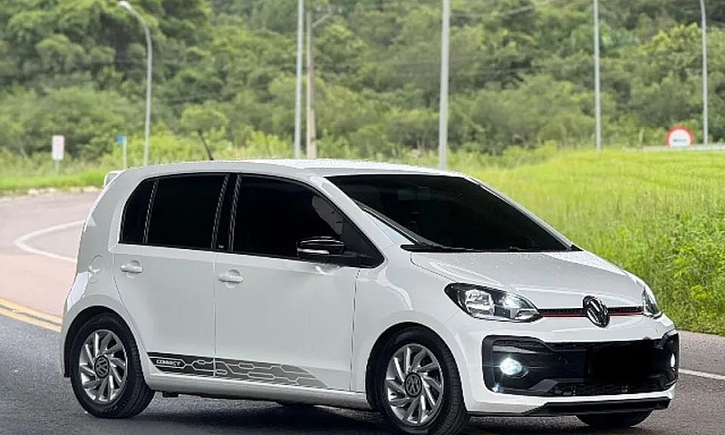 Volkswagen Up! Conne...