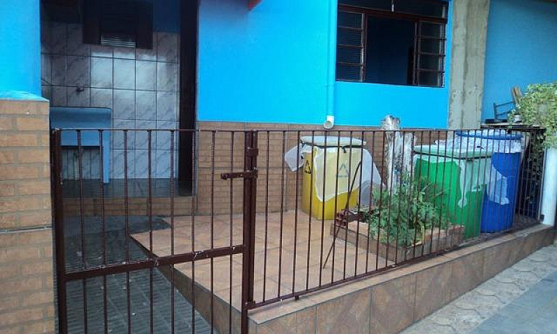 Casa 2 Cômodos E Boa...