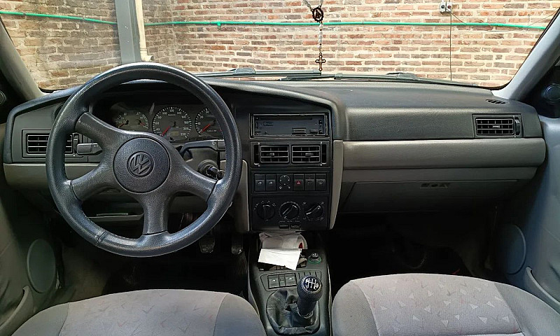 Volkswagen Santana 2...