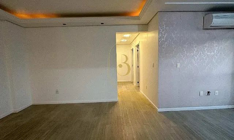 ? Apartamento 3 Dorm...