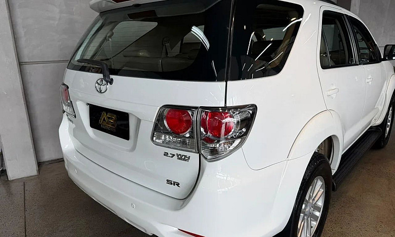 Toyota Hilux Sw4 2.7...