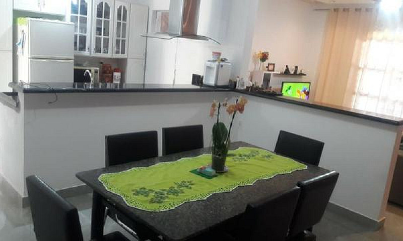 Casa No Parque Das L...