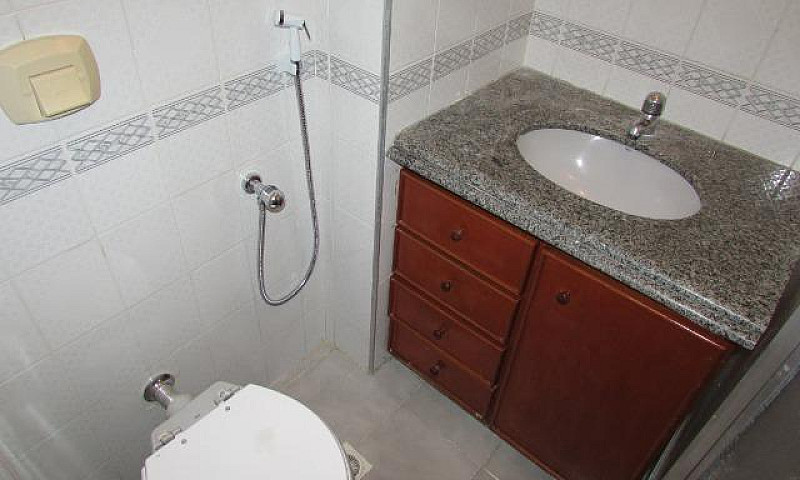 Apartamento De 02 Qu...