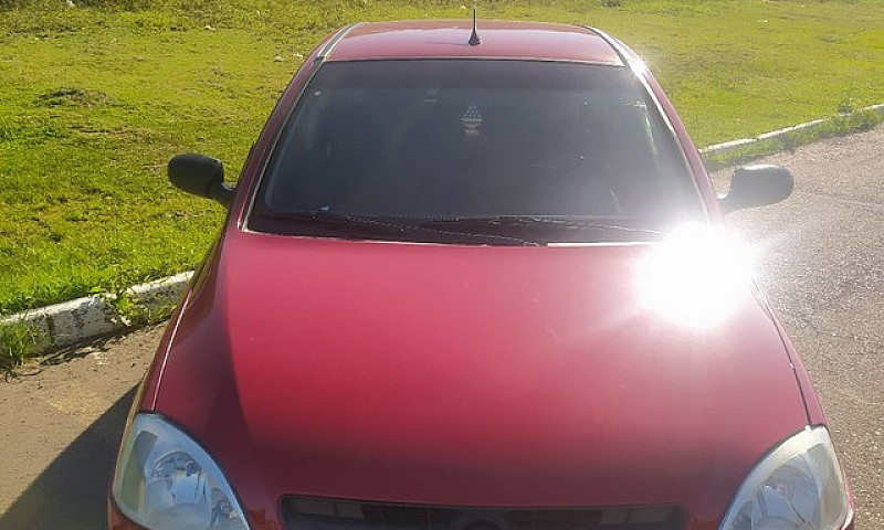 Corsa Hatch 2004...