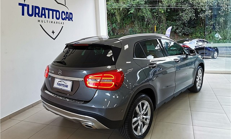 Mercedes-Benz Gla 20...