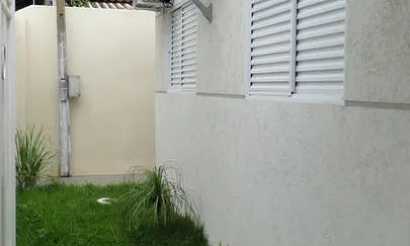 Vende-Se Casa Em Dou...