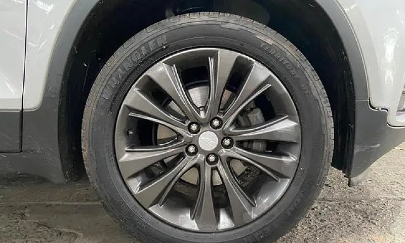 Chevrolet Tracker Pr...