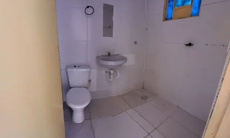 Alugo Casa No Riacho...
