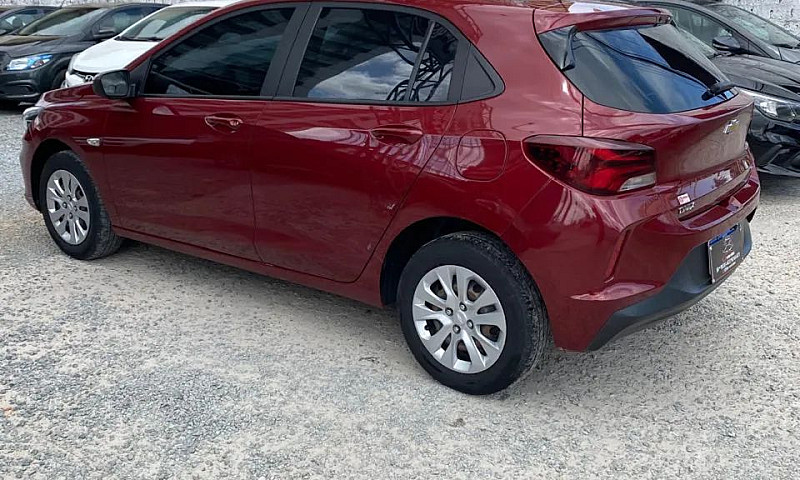 Chevrolet Onix Hatch...